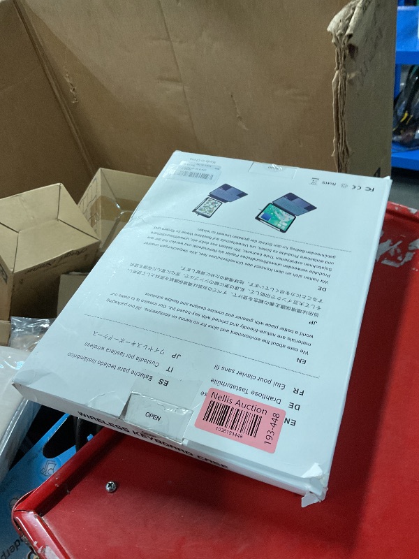 Photo 1 of Keyboard Case for iPad Air M2 (2024) 13-inch Magnetic Keyboard Case for iPad Pro 12.9(6th/5th/4th/3rd Gen) with Multi-Touch Trackpad, 12.9-inch, 7 Colors Backlit Detachable Wireless Magic Keyboard