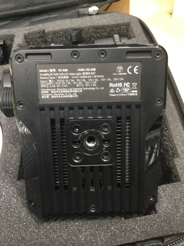 Photo 1 of ***USED - POWERS ON - UNABLE TO TEST FURTHER***
SmallRig RC 60B COB Video Light with Built-in 3400mAh Battery & Type-C PD Fast Charging, Handheld Bicolor LED Video Light for Shooting on The Move, Continuous Output Light with 9 Light Effects