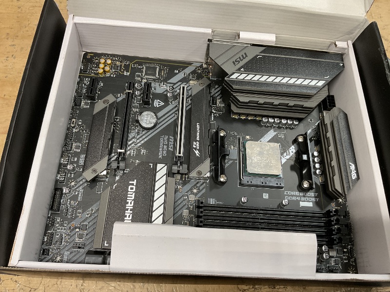 Photo 1 of MSI MAG Tomahawk AMD B550 Socket AM4 ATX DDR4-SDRAM Motherboard