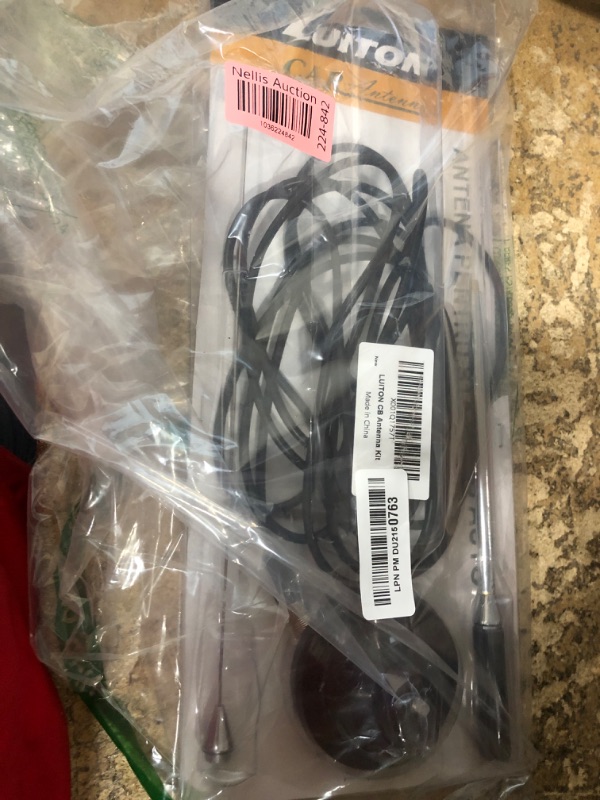 Photo 1 of CB Antenna 28 inch 27 Mhz CB Radio Antenna Full Kit with Heavy Duty Magnet Mount Mobile/Car Radio Antenna Compatible with President Midland Cobra Uniden Anytone by LUITON