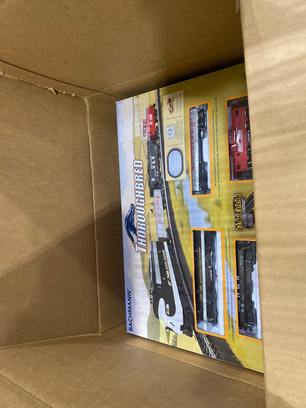 Photo 1 of Bachmann Trains - Thoroughbred Ready To Run Electric Train Set - HO Scale