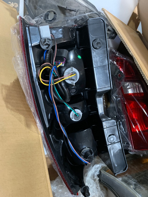 Photo 1 of (used) SAFAUTOPARTS Headlights & OE Style Tail Light Assembly Combo for 2007-2014 Chevy Tahoe Suburban Taillight 