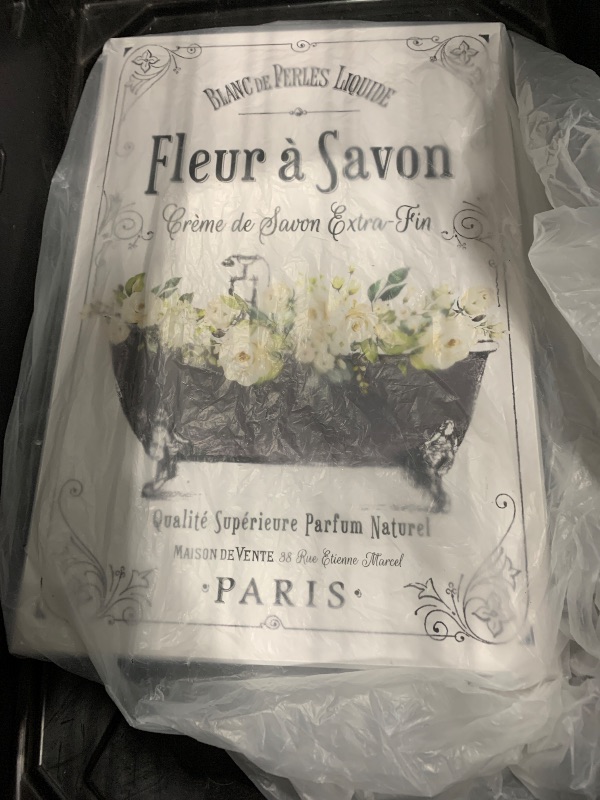 Photo 1 of (MINOR DAMAGED) Stupell Industries Fleur a Savon Vintage Parisian Bathroom Floral Tub Wall Plaque, White