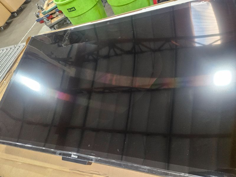 Photo 1 of ** FINAL SALE, BROKEN SCREEN ** Roku Smart TV – 50-Inch Select Series 4K HDR RokuTV with Roku Enhanced Voice Remote, Brilliant 4K Picture, Automatic Brightness, & Seamless Streaming – Live Local News, Sports, Family Entertainment