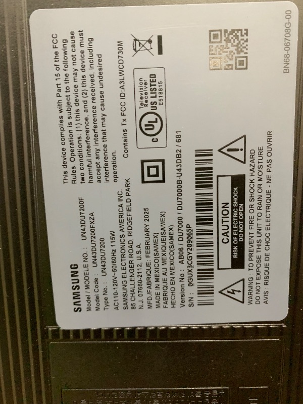 Photo 1 of ** BROKEN SCREEN, FINAL SALE ** SAMSUNG 43-Inch Class Crystal UHD 4K DU7200 Series HDR Smart TV w/Object Tracking Sound Lite, PurColor, Motion Xcelerator, Mega Contrast, Q-Symphony (UN43DU7200, 2024 Model)