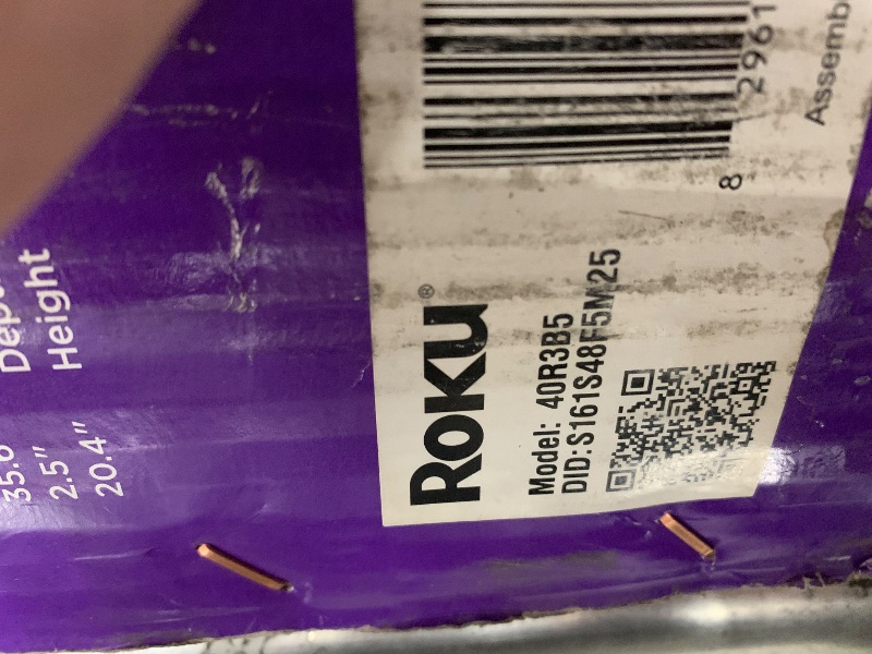 Photo 1 of ** BROKEN, SCREEN, FINAL SALE ** Roku Smart TV – 40-Inch Select Series 1080p Full HD RokuTV with Roku Voice Remote, Bright Picture, Customizable Home Screen – Live Local News, Sports, Gaming