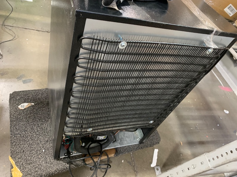 Photo 1 of *****READ NOTES BEFORE BIDDING******
FINAL SALE * FOR PARTS ONLY * Weili 20 Inch Built in Beverage Refrigerator, Under Counter or Freestanding 120 Can Soda Beer Drink Cooler Fridge with Stainless Steel and Glass Door
