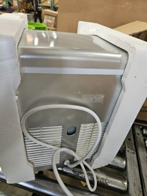 Photo 1 of **Parts Only** NewAir 28-lbs. Ice Per day Countertop or portable Bullet Ice Maker ( Silver )