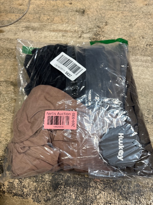Photo 1 of Huukeay 3 Pack Women's Oversized Gym T Shirts Cotton Short Sleeve Side Split Crewneck Tops Casual Workout Baggy Basic Tee(Black, Army Green, Coffee,Large)
