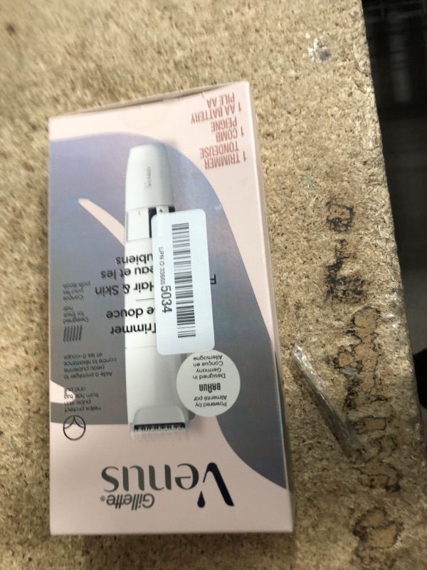 Photo 2 of Gillette Venus Intimate Grooming Womens Electric Razor, Bikini Trimmer for Pubic Hair and Skin, Includes 1 Womens Razor, 1 Comb, 1 AA Battery