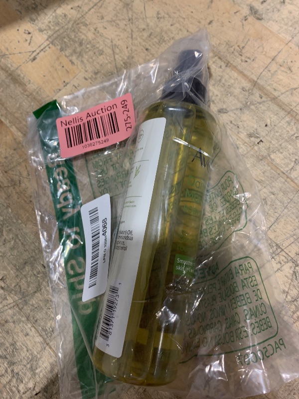Photo 1 of Aveeno Daily Moisturizing Body Oil, Body Mist for Dry Skin with Oat Oil and Jojoba Oil, Nourishing Body Spray with a Hypoallergenic Formula, 6.7 FL OZ