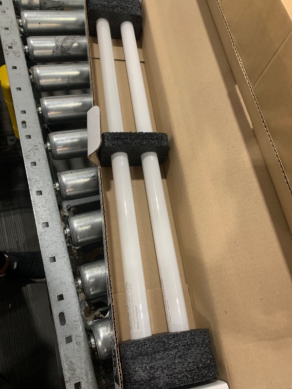 Photo 1 of F17T8/CW (2 Pack) 24" Fluorescent Tube Light Bulb Cool White 4100K T8 17 Watt 17W Replaces F17T8 F17T8/841 F17T8/SP41/ECO F17T8/SPX41/ECO FO17/841 F17T8/741 F17T8/CW/ECO F17T8/TL841/Alto F17T8/TL741