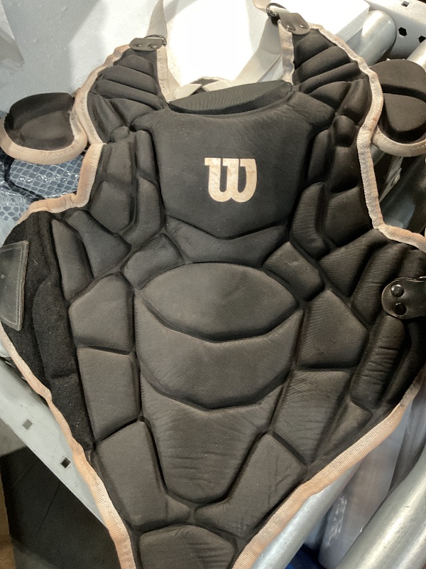 Photo 1 of (See all images)(Used)(damaged)Wilson EZ Gear 2.0 Catcher’s Gear Kit - Black, Large/X-Large