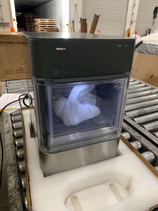 Photo 1 of ****READ NOTES BEFORE BIDDING****
GE Profile Opal 2.0 XL with 1 Gallon Tank, Chewable Crunchable Countertop Nugget Ice Maker, Scoop included, 38 lbs in 24 hours, Pellet Ice Machine with WiFi & Smart Connected, Stainless Steel