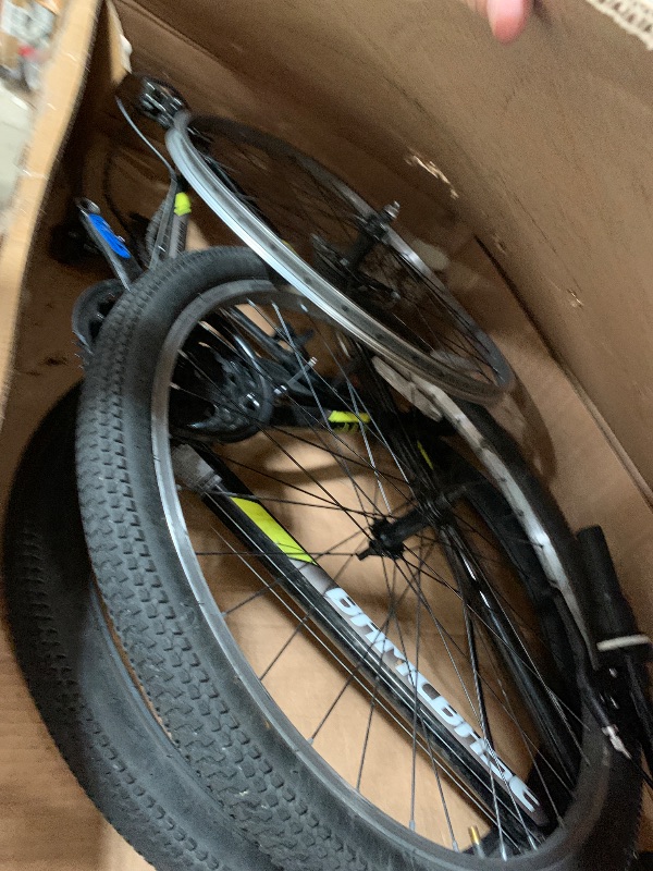 Photo 1 of (damaged) (sold for parts) (repair) HH HILAND 24 26 inch Mountain Bike for Men Women, 21 Speeds High-Carbon Steel Frame