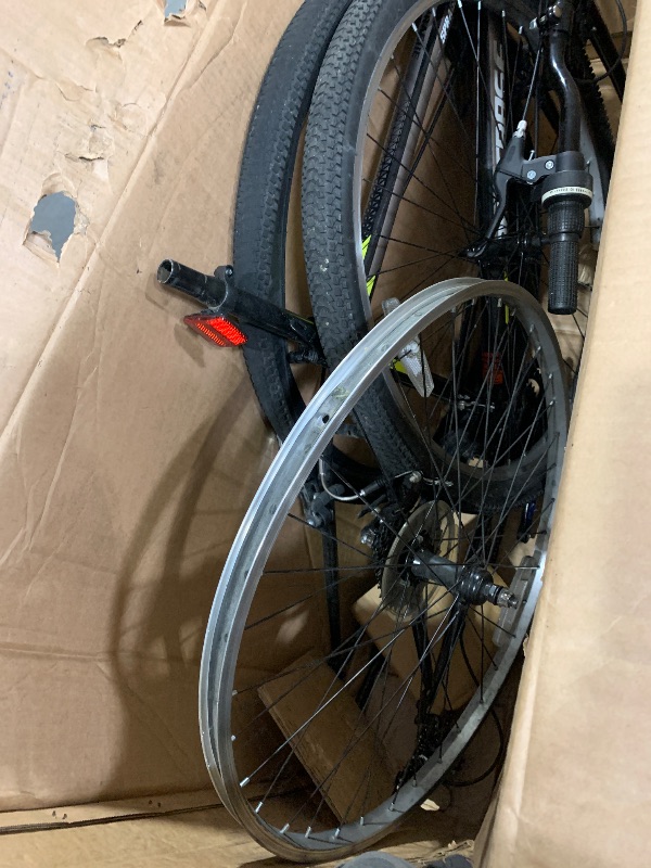 Photo 1 of (damaged) (sold for parts) (repair) HH HILAND 24 26 inch Mountain Bike for Men Women, 21 Speeds High-Carbon Steel Frame