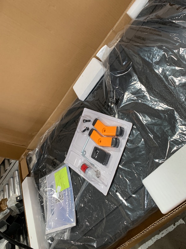 Photo 1 of *************REMOTE NOT FUNCTIONAL***********

FUNRAY Versatile Walking Pad Treadmill with Incline - Dual-Sided Under Desk Treadmill with Foot Massage,2 in 1 Walking Pad for Home/Office, Portable Compact Treadmills with 330LBS Weight Capacity