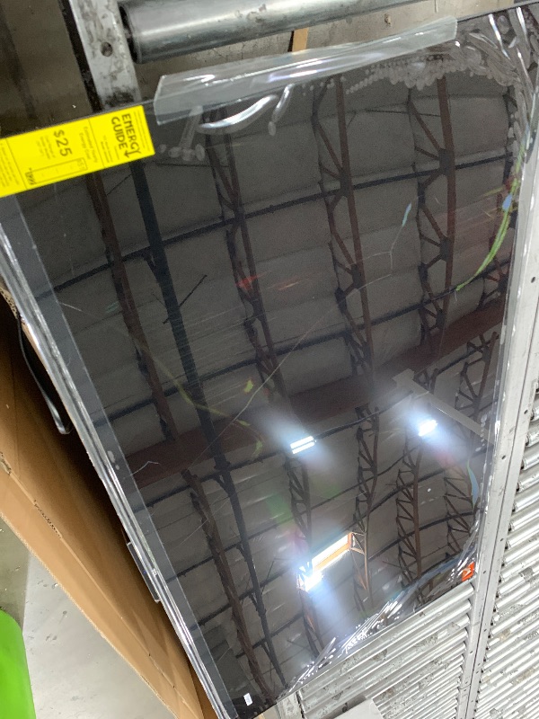 Photo 1 of **************SCREEN SMASHED, NON-FUNCTIONAL***************

TCL 50-Inch Class S4 4K LED Smart TV with Roku TV (50S450R, 2023 - Model), Dolby Vision, HDR, Dolby Atmos, Works with Alexa, Google Assistant and Apple HomeKit Compatibility, Streaming UHD Telev