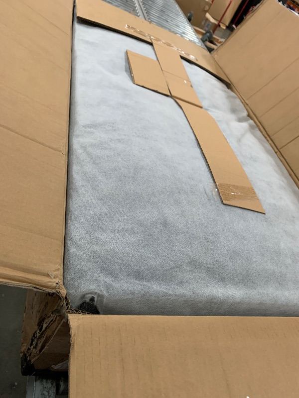 Photo 1 of ***************INCOMPLETE ITEM, THIS IS ONLY BOX 2 OUT OF 2*************

YITAHOME Couch