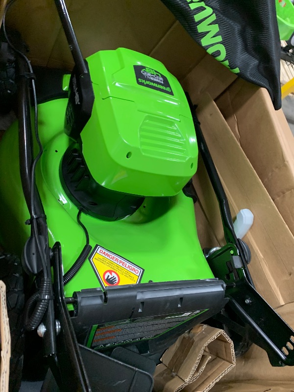 Photo 1 of *************DOES NOT INCLUDE THE BLOWER, TRIMMER, OR THE BATTERIES OR CHARGER**************

Greenworks 48V (2x24V) 20" Brushless Mower+12" String Trimmer +320CFM Blower,(2) 4.0Ah Batteries and 4A Dual Port Charger