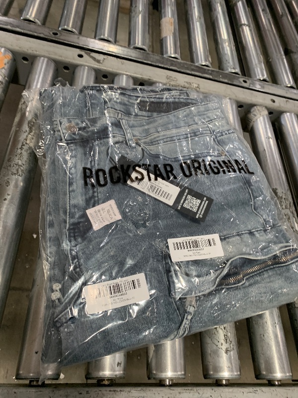 Photo 1 of 36 blue baggy jeans