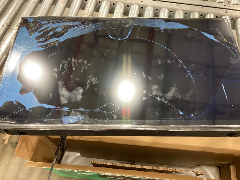 Photo 1 of **SMASHED SCREEN FINAL SALE**VIZIO 40-inch Full HD 1080p Smart TV with DTS Virtual: X, Alexa Compatibility, Google Cast Built-in, Bluetooth Headphone Capable, (VFD40M-08 New)