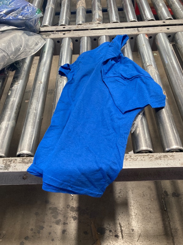 Photo 1 of 1 SHIRT Gildan Adult DryBlend T-Shirt, Style G8000, SMALL