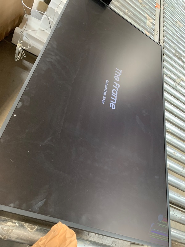 Photo 1 of ***************DAMAGED- ONE CORNER DEAD AND HAS MULTIPLE LINES GOING BOTH VERTICALLY AND HORIZONTALLY****

SAMSUNG 55-Inch Class QLED 4K LS03D The Frame Series Quantum HDR Smart TV w/Dolby Atmos, Art Mode, Anti-Reflection, Customizable Frame, Slim Fit Wal
