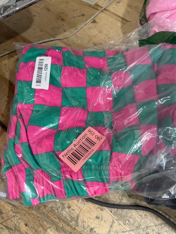 Photo 1 of Acelitt Women's Casual Checkered Pants 2025 Spring Summer Lightweight Elastic Waist Comfy Loose Wide Leg Plaid Beach Pants Trousers Vacation Outfits Pink Small
