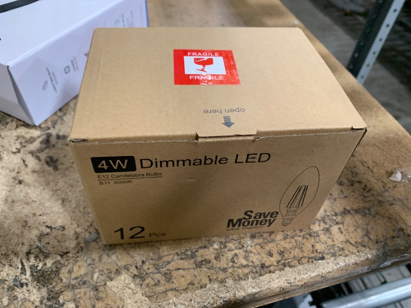 Photo 1 of 12-Pack Dimmable E12 LED Candelabra Bulbs 40Watt Equivalent, 5000K Daylight White, 450Lumens, 4W B11 Vintage Chandelier Light Bulbs, LED Filament Clear Glass Candle Lamp for Ceiling Fan Home Decor