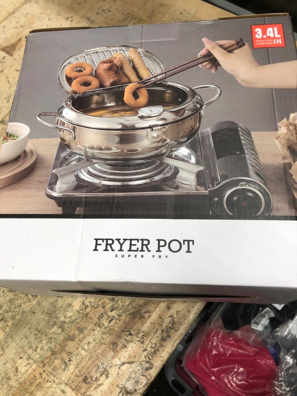 Photo 1 of cuomaop Deep Fryer Pot, 304 Stainless Steel Japanese Frying Pot with Oil Drain, Temperature Control and Lid, Tempura Deep Fryer Pot for Kitchen Stove/Induction Cooker French Fries Fryer Chicken 9.4"