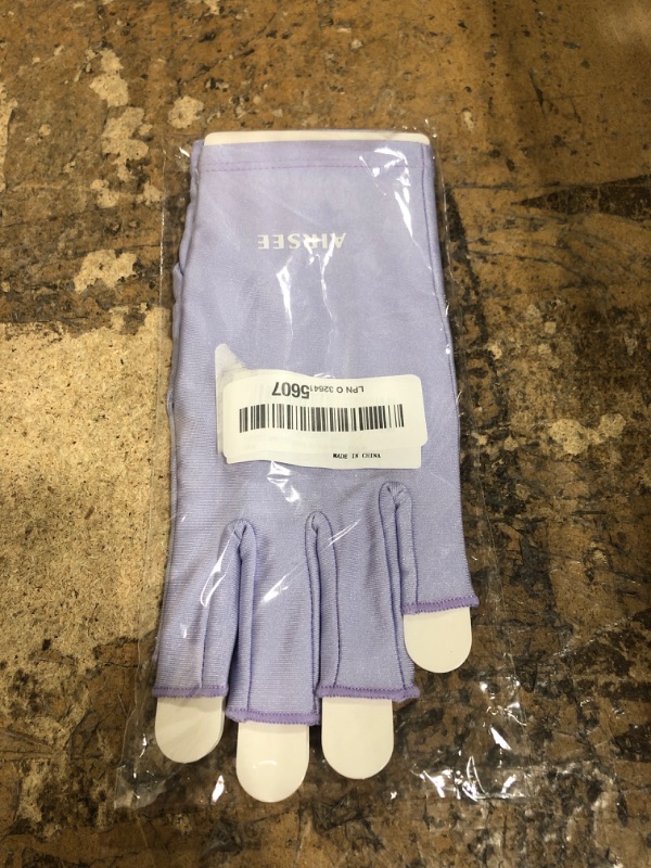 Photo 1 of AIRSEE UV Gloves for Nail Lamp,Professional UPF50+ UV Protection Gloves for Manicures Nail Art,Fingerless Gloves That Shield Skin from The Sun and Nail Lamp (Purple)