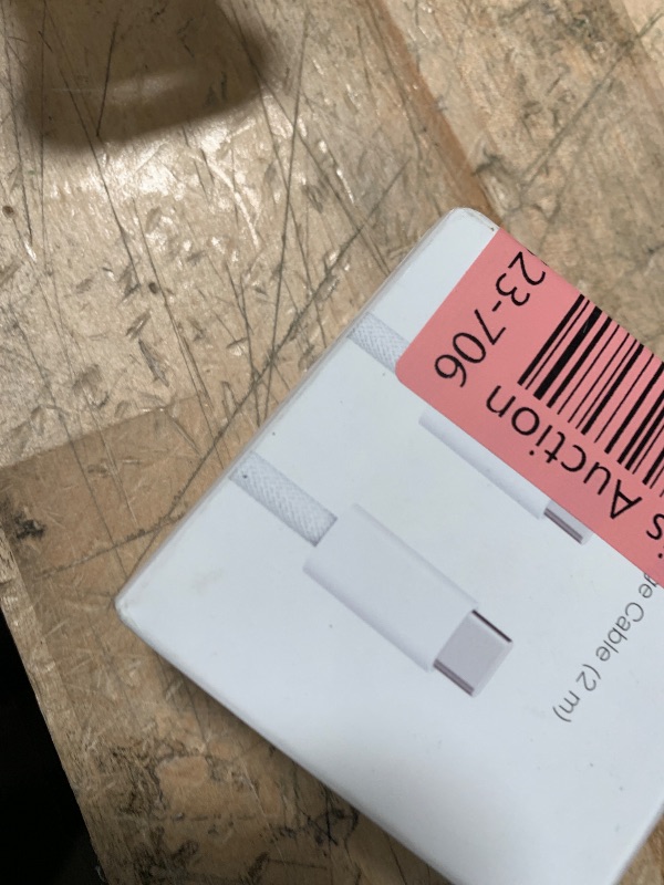 Photo 1 of Apple USB-C Woven Charge Cable (2 m) ???????