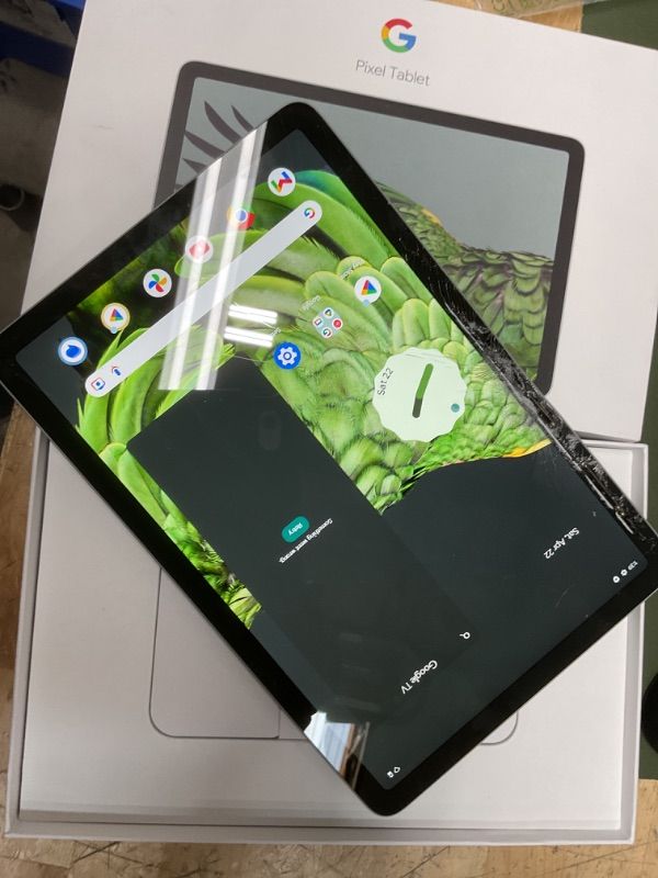 Photo 1 of SEE COMMENTS**Google Pixel Tablet - Android Tablet with 11-Inch Screen and Extra-Long Battery Life - Hazel - 8 GB RAM - 256 GB***CRACKED SIDE**SOLD AS IS **NO REFUND**