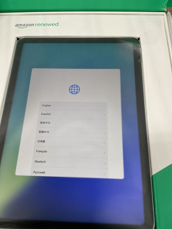 Photo 1 of Apple iPad Air 4-256GB - WiFi - Silver (Renewed Premium)