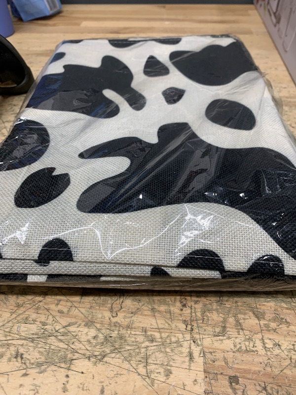 Photo 1 of 5 Pcs Linen Cow Print Table Runner Black and White Farm Cow Print Tablecloth Western Barnyard Cowboy Themed Table Cloths for Birthday Party Decorations Home Kitchen Supplies ( 13 x 72 in)