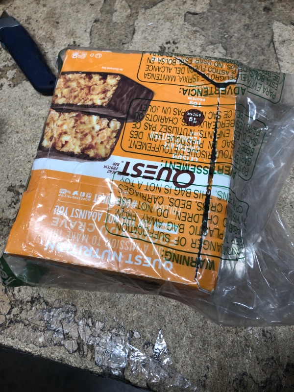 Photo 1 of **EXPIRERS 11/2025** Quest Nutrition 18g Hero Protein Bar - Crispy Chocolate Peanut Butter