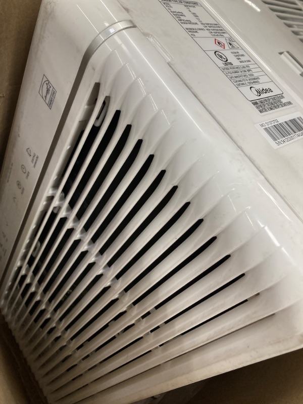 Photo 2 of ****PARTS ONLY****Midea MAW08HV1CWT EasyCool Smart Inverter Air Conditioner Window Unit with Heat, 8,000 BTU, White