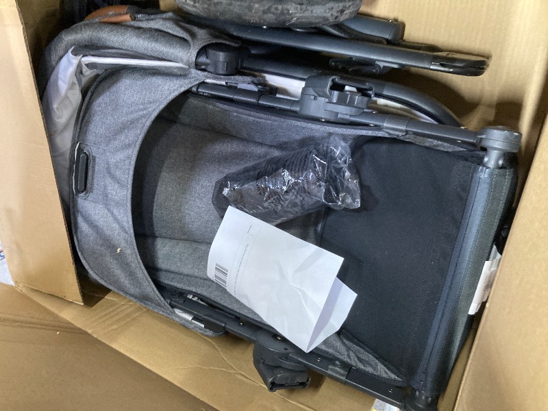 Photo 2 of ****USED/PICK COLORS ARE SIMILIAR****UPPAbaby Vista V2 Stroller / Convertible Single-To-Double System / Bassinet, Toddler Seat, Bug Shield, Rain Shield, and Storage Bag Included / Greyson (Charcoal Mélange/Carbon Frame/Saddle Leather)