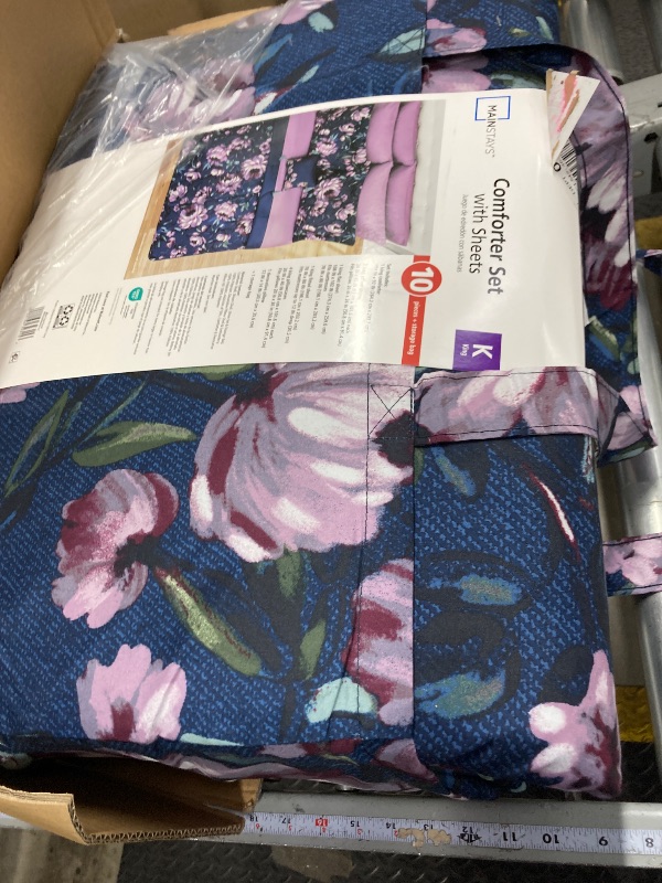 Photo 2 of ==similar-====different color==Piece Bed-in-a-Bag Queen Size Comforter Set Vibrant Botanical Floral Design with Bold Flowers on Dark Background Soft Microfiber Comforter and Sheet Set for All Seasons