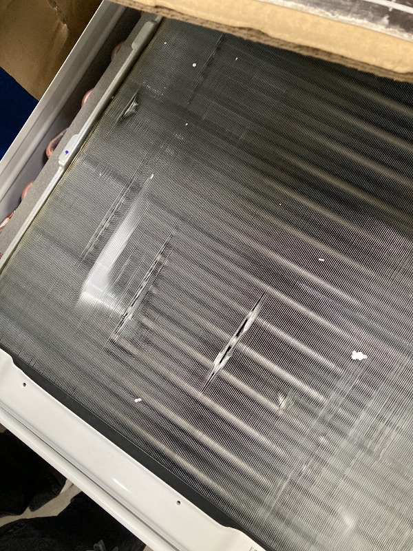 Photo 1 of ***OPEN BOX, SOME SCUFFS/SCRATCHES, DENT/BENT ON CORNER EDGE)***                      LG 18,000 BTU Window Air Conditioner with Heat, 230/208V, Cools 1,000 Sq.Ft. for Bedroom, Living Room, Basement, Apartment, with Remote, 2 Speeds, 24-Hour Timer, White