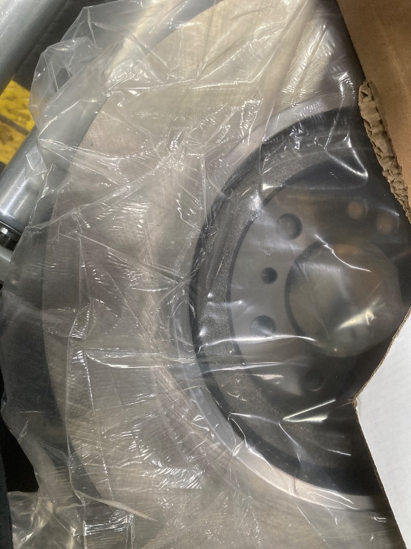 Photo 1 of 
Roll over image to zoom in
Detroit Axle - Front Brake Kit for Chevy GMC Silverado Sierra Suburban Express Savana 1500 Tahoe Yukon XL Escalade ESV EXT XTS Drilled & Slotted Brake Rotors Ceramic Brakes Pads : 12.99'' inch Rotor
