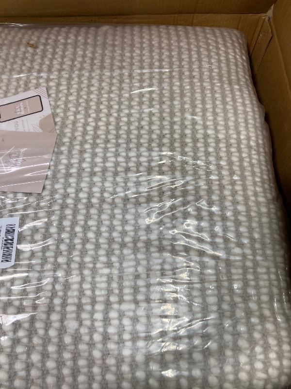 Photo 1 of S & L Homes Wool Cotton Hand Woven Chunky Knit Popcorn Rug - Ivory Contemporary Area Rug for Living Room Bedroom (8' x 10' - Ivory)