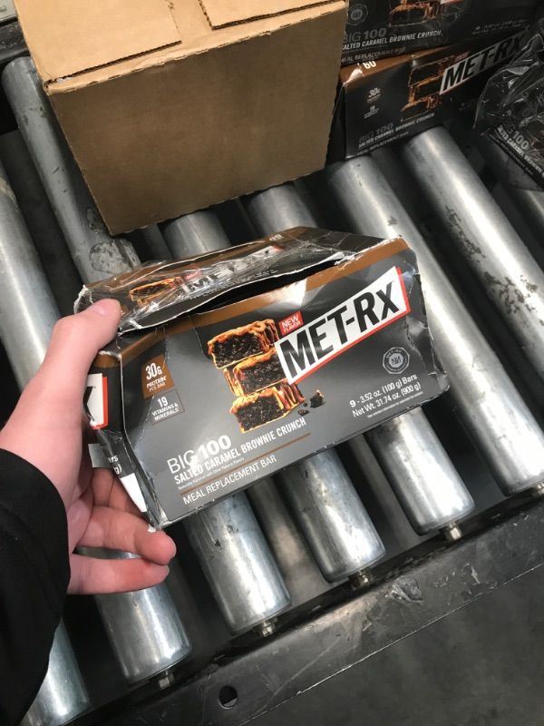 Photo 1 of ***(EXP: 02 MAR 2025)NONREFUNDABLE***MET-Rx Big 100 Protein Bar, Meal Replacement Bar, 30G Protein, Salted Caramel Brownie Crunch, 9 Count, 3.52 Oz.(Packaging may vary)
