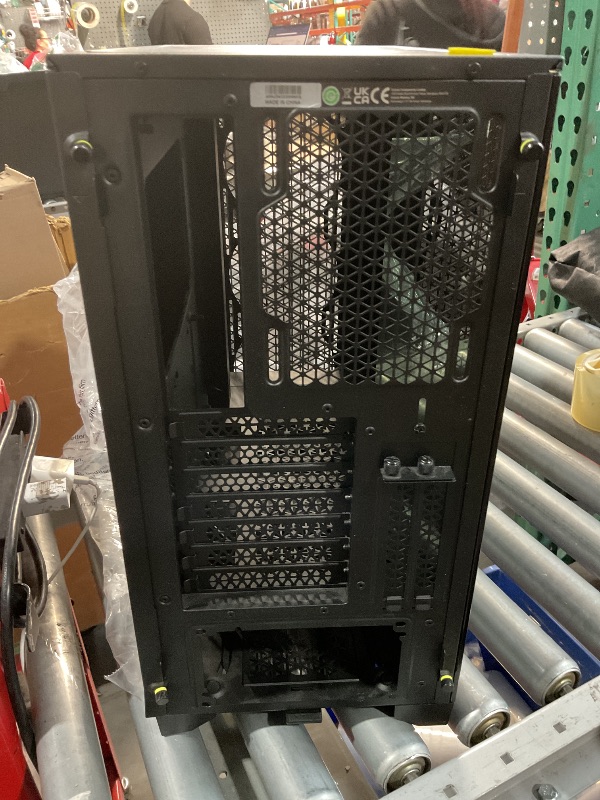 Photo 1 of (Used)(damaged)(incomplete)CORSAIR 4000D AIRFLOW Tempered Glass Mid-Tower ATX Case - High-Airflow - Cable Management System - Spacious Interior - Two Included 120 mm Fans - Black