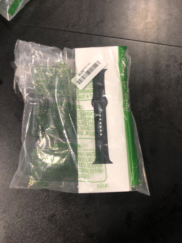 Photo 1 of **FOR PARTS ONLY** **SCREEN IS DAMAGED**Apple Watch Series 10 [GPS 46mm case] Smartwatch with Jet Black Aluminium Case with Black Sport Band - M/L. Fitness Tracker, ECG App, Always-On Retina Display, Water Resistant