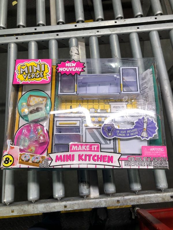 Photo 1 of ***Missing Items*** MGA's Miniverse Make It Mini Kitchen, Kitchen Playset, w/UV Light, Collectibles, DIY, Resin Play, Exclusive, Mystery Recipe, Mini Oven Mitts, NOT Edible, 8+