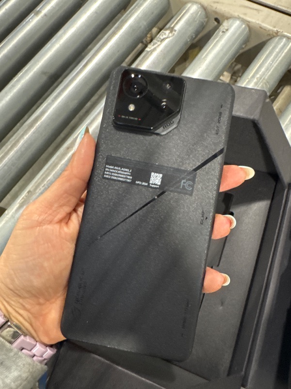 Photo 1 of ASUS ROG Phone 9 Pro Unlocked Android Phone Bundle, US Version, 6.78" 185Hz AMOLED Display, 1TB Storage, 24GB RAM, 5800mAh Battery, 50MP Gimbal Camera, 32MP Front, Snapdragon 8 Elite, Dual-SIM