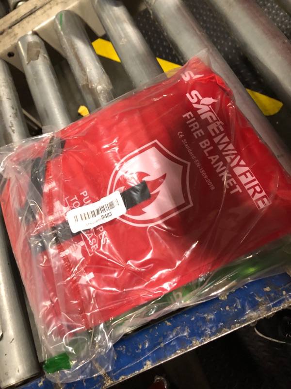 Photo 2 of *ONLY 2* Safewayfire Emergency Fire Blanket - 4 Pack - Fiberglass Fire Blanket for Home, 39.4'' x 39.4'' Fire Suppression Blanket for Kitchen