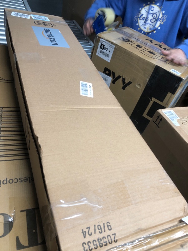 Photo 1 of 61 Key Keyboard Piano, Portable Electronic Keyboard Piano for Beginners with Speakers, Microphone, Sheet Music Stand, 100 Voices, 100 Rhythms, Digital Music Keyboard for Beginners - Black